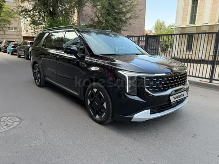Kia Carnival 2025 года за 25 900 000 тг. в Алматы – фото 2