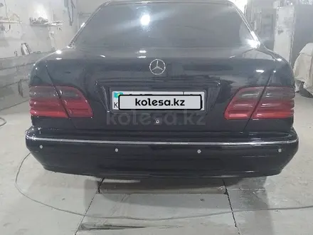 Mercedes-Benz E 280 2000 года за 4 200 000 тг. в Павлодар – фото 17