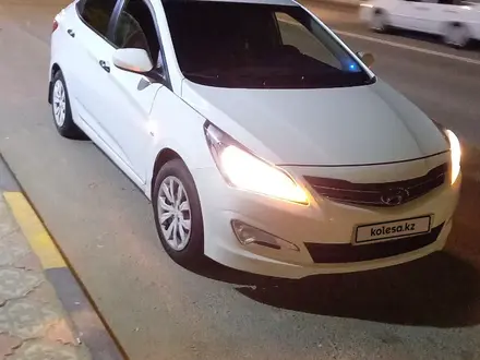 Hyundai Solaris 2015 года за 4 500 000 тг. в Актау – фото 5