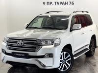 Toyota Land Cruiser 2016 года за 29 000 000 тг. в Астана