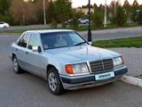 Mercedes-Benz E 200 1993 годаүшін1 500 000 тг. в Усть-Каменогорск