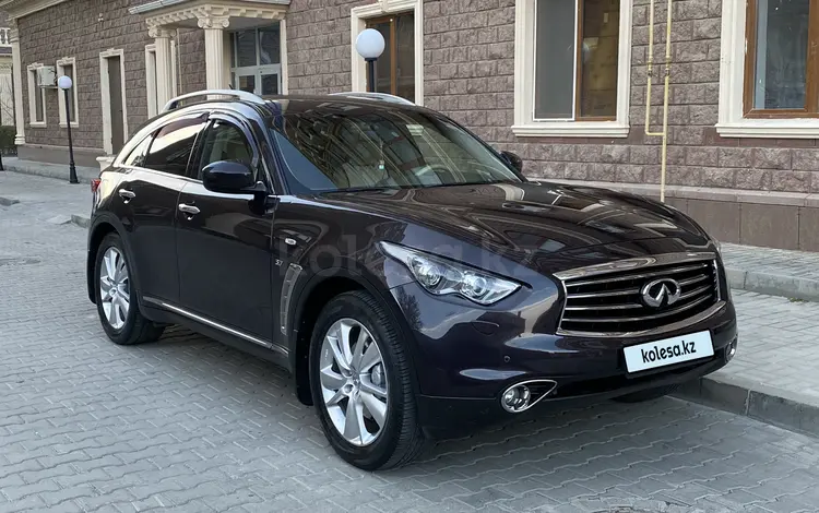 Infiniti QX70 2015 годаүшін13 000 000 тг. в Атырау