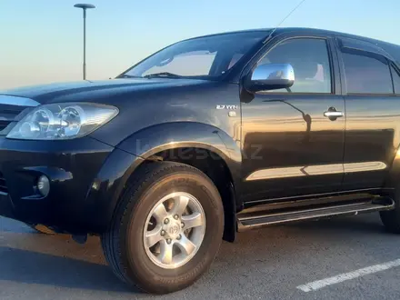 Toyota Fortuner 2006 года за 9 000 000 тг. в Актау – фото 33