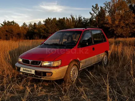 Mitsubishi Space Runner 1996 года за 1 200 000 тг. в Караганда – фото 3