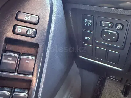 Toyota Land Cruiser Prado 2011 года за 12 900 000 тг. в Актобе – фото 14