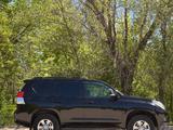 Toyota Land Cruiser Prado 2011 года за 13 900 000 тг. в Актобе