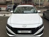 Hyundai Elantra 2022 года за 13 600 000 тг. в Астана