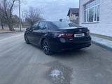 Toyota Camry 2023 года за 15 500 000 тг. в Астана – фото 4