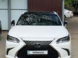 Lexus ES 250 2018 года за 21 000 000 тг. в Астана