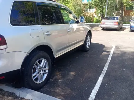 Volkswagen Touareg 2008 года за 7 200 000 тг. в Павлодар – фото 3
