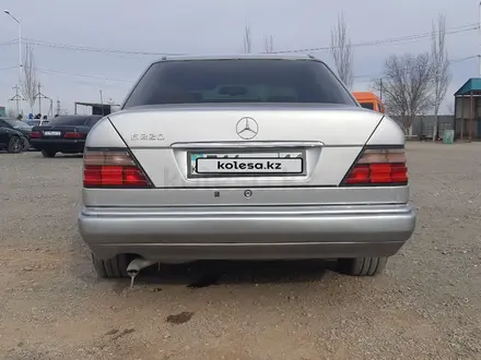 Mercedes-Benz E 220 1994 года за 4 200 000 тг. в Кызылорда – фото 8