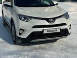 Toyota RAV4 2017 года за 14 000 000 тг. в Караганда