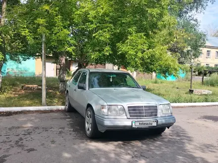 Mercedes-Benz E 220 1996 года за 2 200 000 тг. в Караганда – фото 4