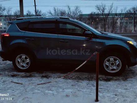 Toyota RAV4 2013 года за 7 500 000 тг. в Уральск – фото 3