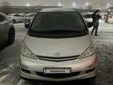 Toyota Previa 2004 годаfor7 000 000 тг. в Астана