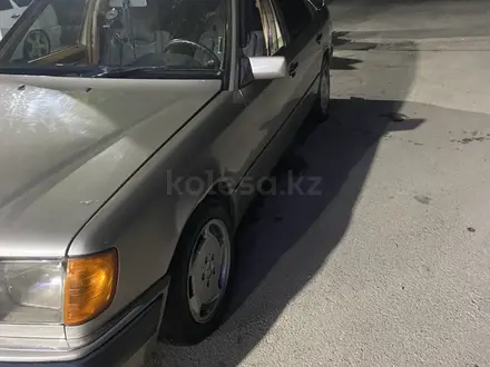 Mercedes-Benz E 200 1991 года за 2 300 000 тг. в Талгар – фото 8