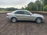 Mercedes-Benz C 180 2001 года за 1 900 000 тг. в Караганда – фото 3