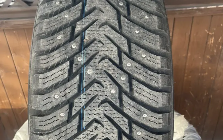 Комплект шины Nokian Hakapeliita 8 за 260 000 тг. в Костанай