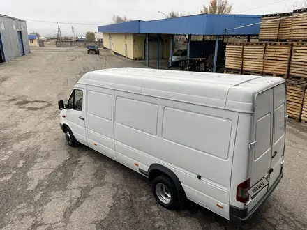 Mercedes-Benz Sprinter 1997 года за 8 000 000 тг. в Алматы – фото 16