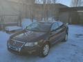 Volkswagen Passat 2010 года за 4 500 000 тг. в Караганда