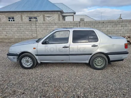 Volkswagen Vento 1993 года за 950 000 тг. в Туркестан