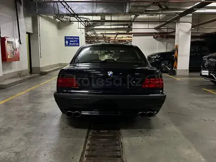 BMW 750 1999 года за 7 000 000 тг. в Алматы – фото 8