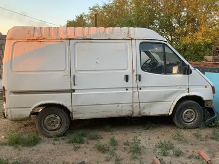 Ford Transit 1991 года за 700 000 тг. в Астана