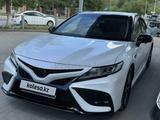 Toyota Camry 2023 года за 13 000 000 тг. в Атырау