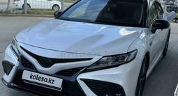 Toyota Camry 2023 года за 13 000 000 тг. в Атырау