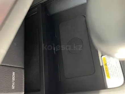 Toyota Camry 2023 года за 13 000 000 тг. в Атырау – фото 8