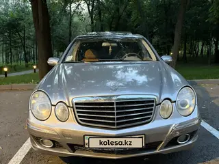 Mercedes-Benz E 320