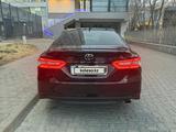 Toyota Camry 2019 года за 14 100 000 тг. в Шымкент – фото 3