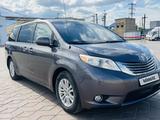 Toyota Sienna 2014 года за 12 700 000 тг. в Уральск