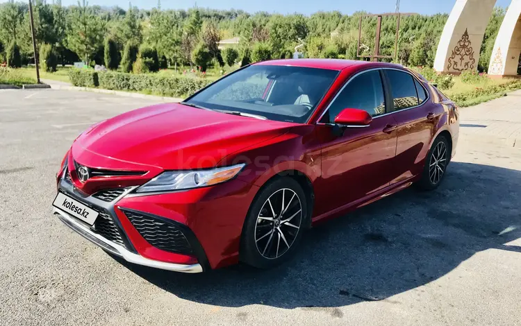 Toyota Camry 2021 годаfor15 000 000 тг. в Шымкент