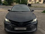 Toyota Camry 2019 года за 13 600 000 тг. в Шымкент