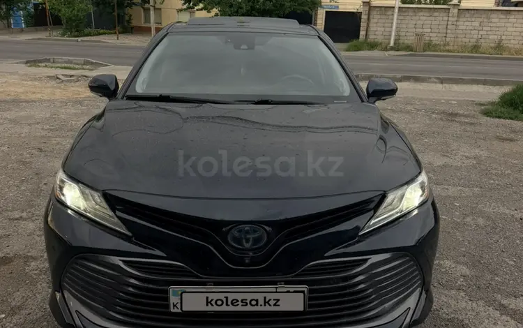 Toyota Camry 2019 года за 13 600 000 тг. в Шымкент