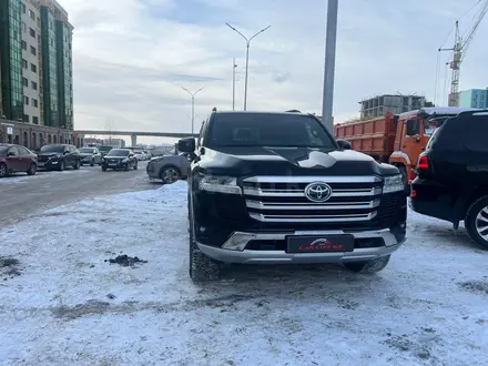 Toyota Land Cruiser 2021 года за 42 500 000 тг. в Астана