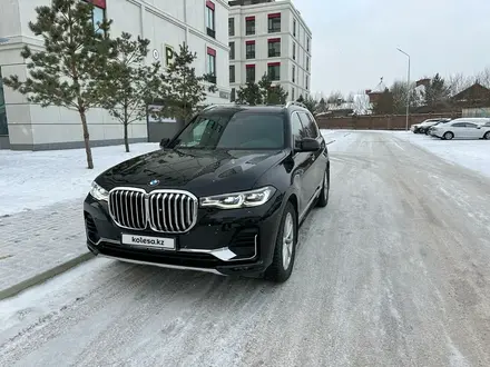 BMW X7 2020 года за 63 000 000 тг. в Астана