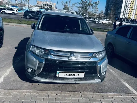 Mitsubishi Outlander 2018 года за 12 500 001 тг. в Уральск