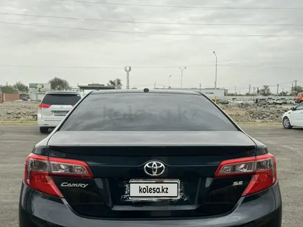 Toyota Camry 2014 года за 6 000 000 тг. в Актау – фото 4