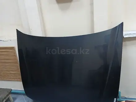 Капот за 130 000 тг. в Астана