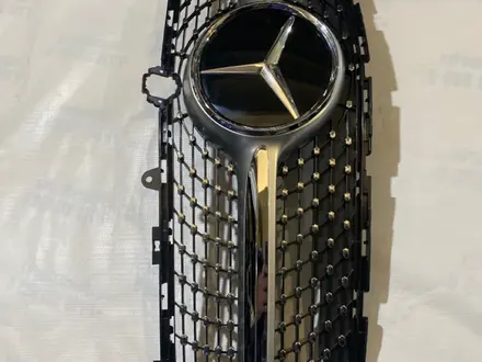 Решетка радиатора Mercedes CLS W218 рестайлинг Diamond AMG за 120 000 тг. в Алматы – фото 2