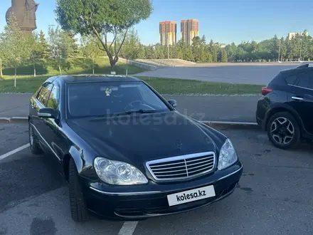 Mercedes-Benz S 500 2000 года за 3 000 000 тг. в Астана – фото 2