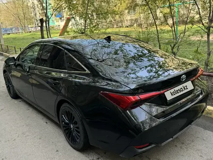 Toyota Avalon 2019 годаүшін16 500 000 тг. в Караганда – фото 6