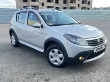 Renault Sandero Stepway, 2014