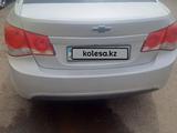 Chevrolet Cruze 2014 года за 3 500 000 тг. в Астана – фото 4