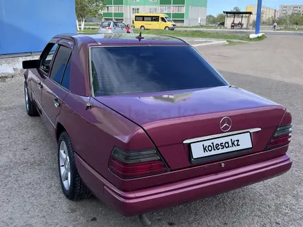 Mercedes-Benz E 220 1994 года за 1 600 000 тг. в Караганда – фото 6