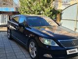 Lexus LS 460 2007 годаүшін6 299 999 тг. в Астана – фото 2