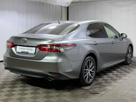 Toyota Camry Luxe 2023 года за 18 300 000 тг. в Алматы – фото 18