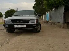 Audi 100